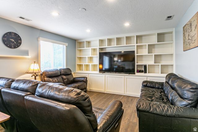 1796 W 1975 S, Syracuse, UT 84075
