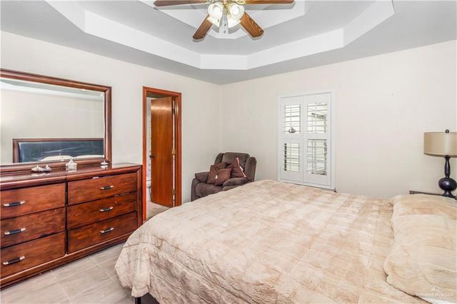 1210 E Boganbilia Avenue, Hidalgo, TX 78557