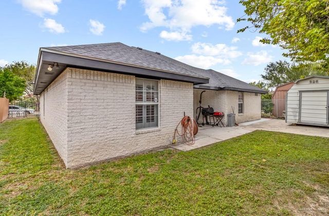 1210 E Boganbilia Avenue, Hidalgo, TX 78557