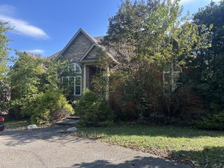 1812 Pointe Ct, Lebanon, TN 37087