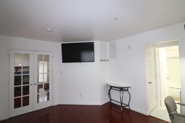 9817 Walnut Street 103, Dallas, TX 75243