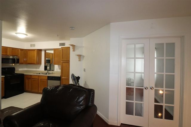 9817 Walnut Street 103, Dallas, TX 75243