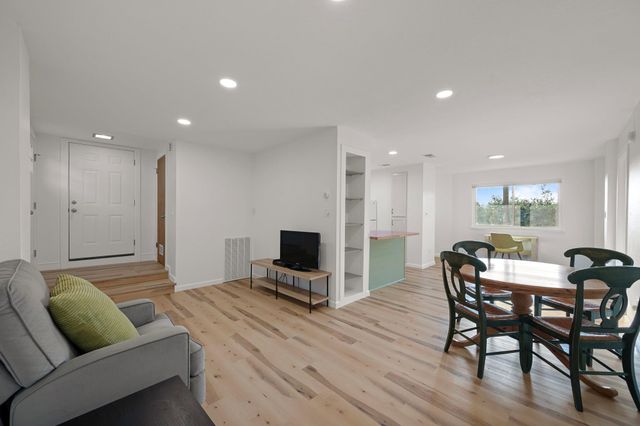 6300 Lakeshore DR, Lago Vista, TX 78645