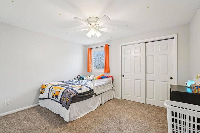 W305N5280 Gail LANE, Hartland, WI 53029