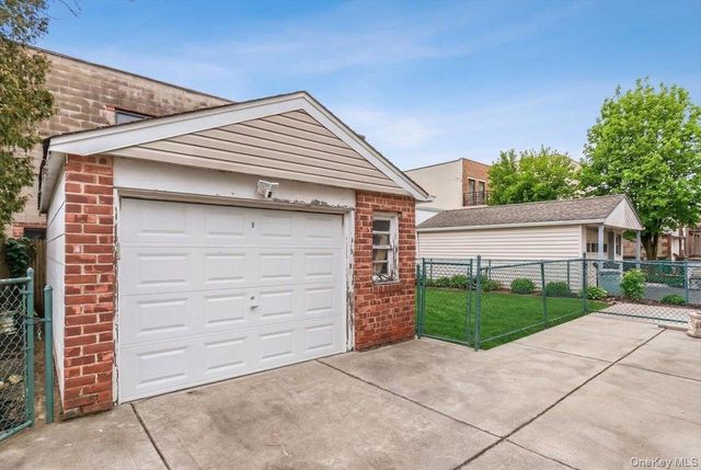 505 N 1st Street, New Hyde Park, NY 11040