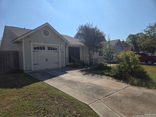 7466 Branston, San Antonio, TX 78250