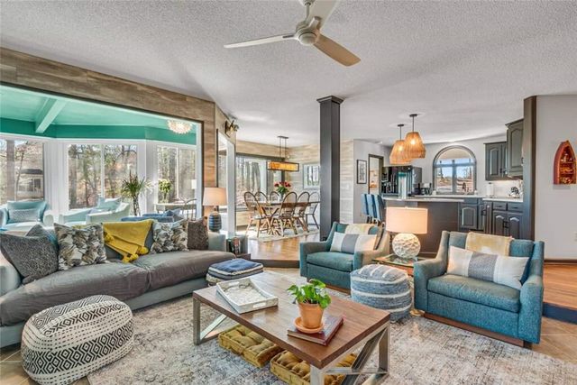 211 Sandy Lane, Townville, SC 29689