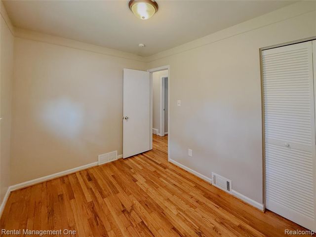 34227 Florence Street, Westland, MI 48185