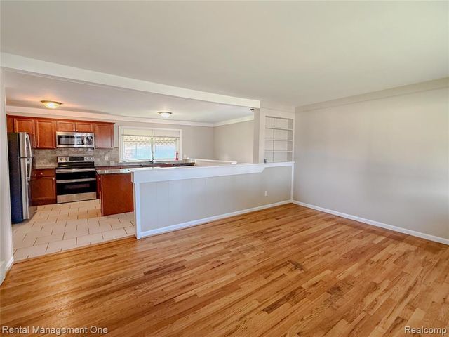 34227 Florence Street, Westland, MI 48185
