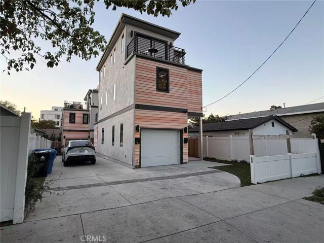 1205 Manzanita St, Silver Lake, CA 90029