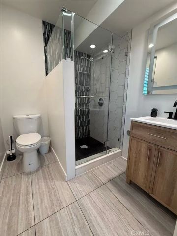 1205 Manzanita St, Silver Lake, CA 90029