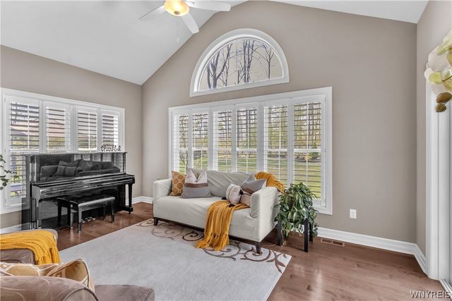 6 Hidden Oak Court, Orchard Park, NY 14127