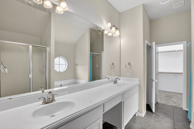 8208 Riversprings Drive, Fort Worth, TX 76053