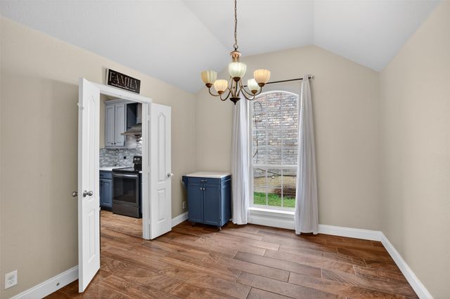 8208 Riversprings Drive, Fort Worth, TX 76053