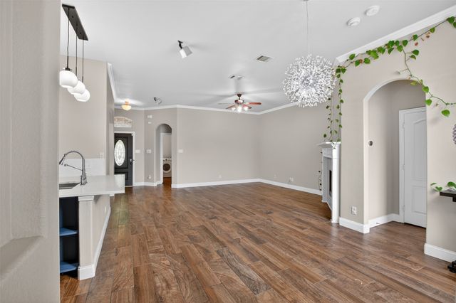 8208 Riversprings Drive, Fort Worth, TX 76053