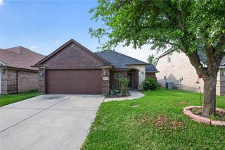 8208 Riversprings Drive, Fort Worth, TX 76053