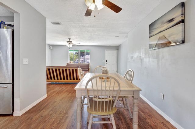 5605 Sunset Boulevard, Fort Pierce, FL 34982