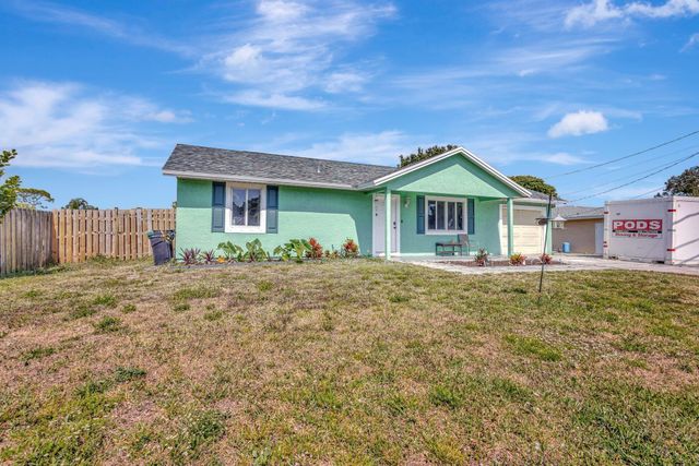 5605 Sunset Boulevard, Fort Pierce, FL 34982