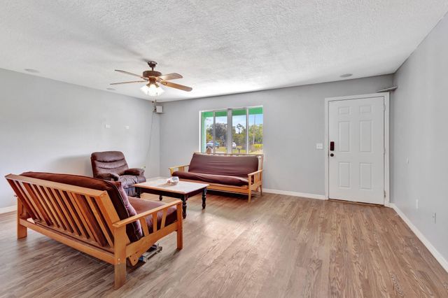 5605 Sunset Boulevard, Fort Pierce, FL 34982