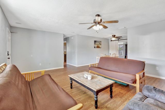 5605 Sunset Boulevard, Fort Pierce, FL 34982