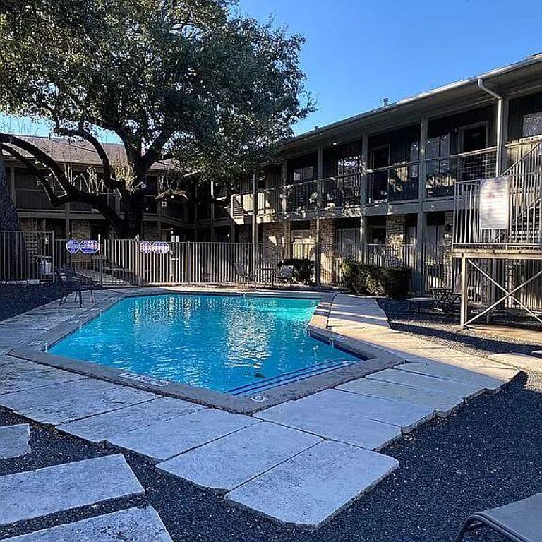 2303 Eastside DR 209, Austin, TX 78704