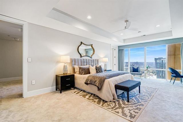 2881 Peachtree Road NE 2405, Atlanta, GA 30305