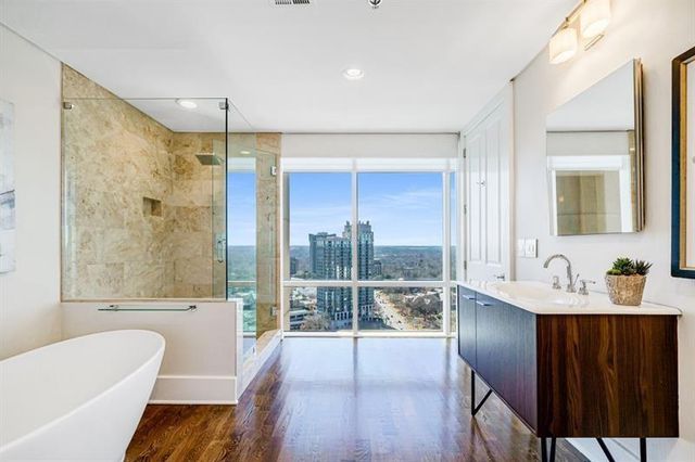 2881 Peachtree Road NE 2405, Atlanta, GA 30305