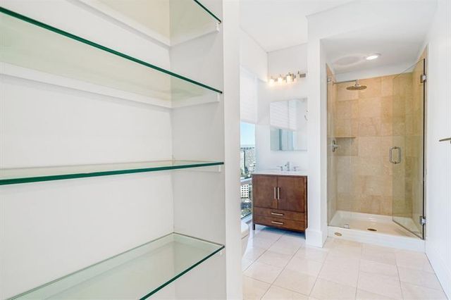 2881 Peachtree Road NE 2405, Atlanta, GA 30305