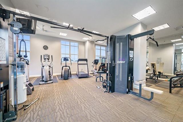 2881 Peachtree Road NE 2405, Atlanta, GA 30305