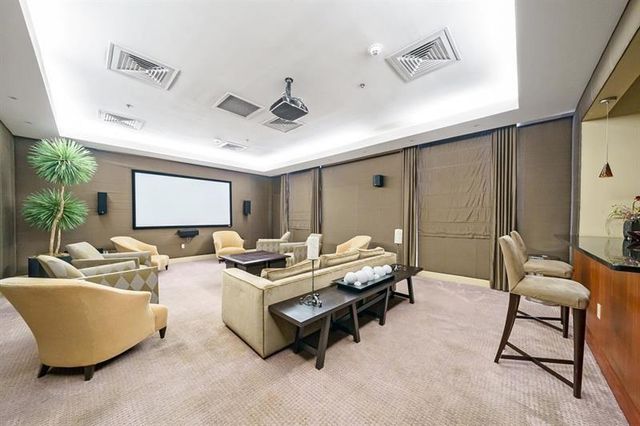 2881 Peachtree Road NE 2405, Atlanta, GA 30305