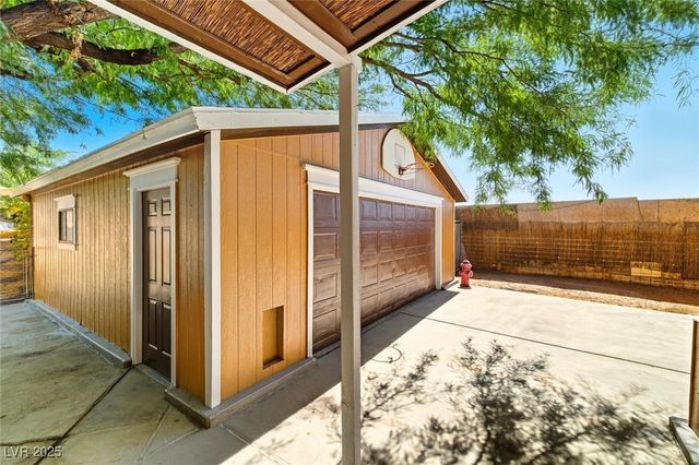 5681 Rhyolite Avenue, Pahrump, NV 89060