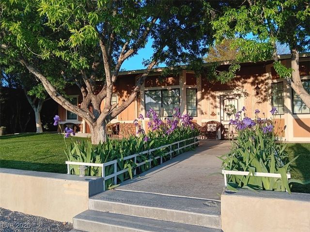 5681 Rhyolite Avenue, Pahrump, NV 89060