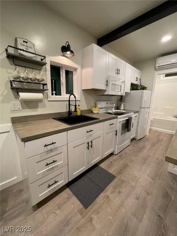 5681 Rhyolite Avenue, Pahrump, NV 89060