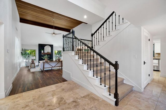 2827 W Compton Court, Fresno, CA 93711