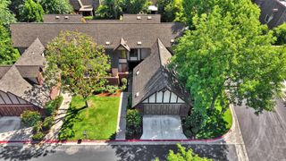 2827 W Compton Court, Fresno, CA 93711