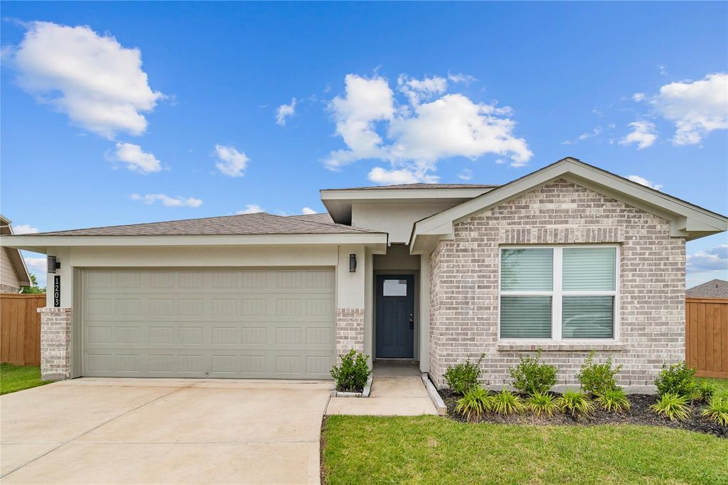 1203 Truckee River Drive, Rosharon, TX 77583