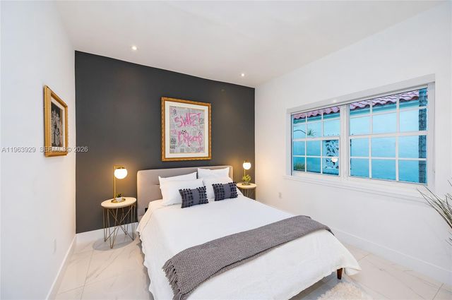 770 NE 77th St, Miami, FL 33138