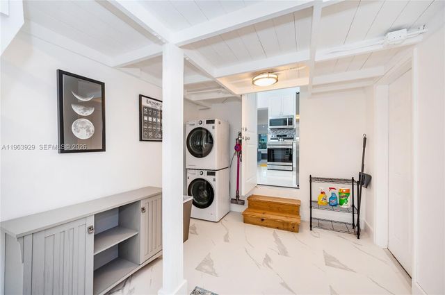 770 NE 77th St, Miami, FL 33138