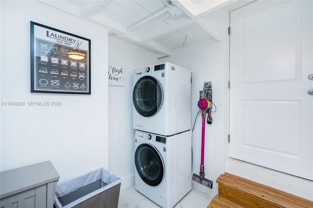 770 NE 77th St, Miami, FL 33138