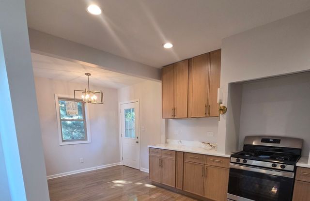 201 W Church Street, Minooka, IL 60447