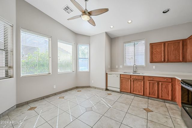 6707 E ROLAND Street, Mesa, AZ 85215