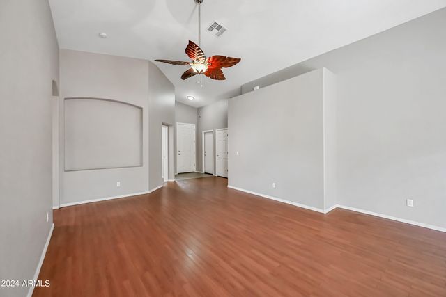 6707 E ROLAND Street, Mesa, AZ 85215