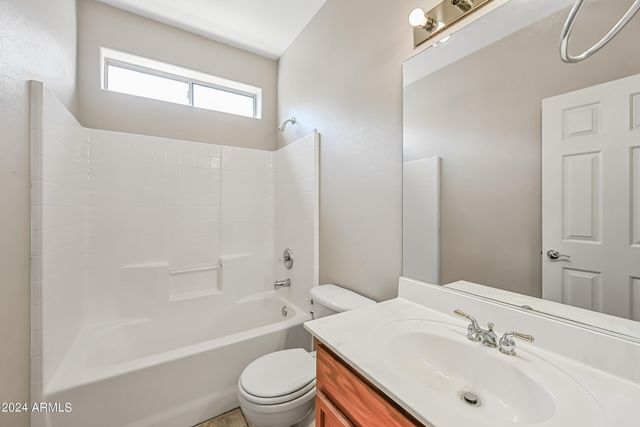 6707 E ROLAND Street, Mesa, AZ 85215