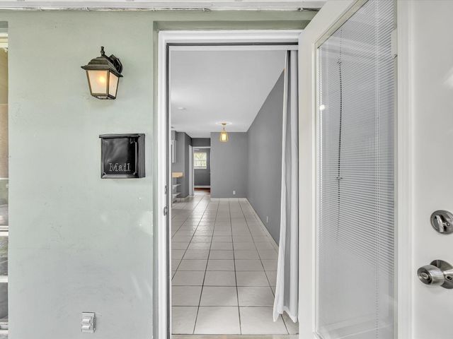 141-145 NE 30th Ct, Wilton Manors, FL 33334
