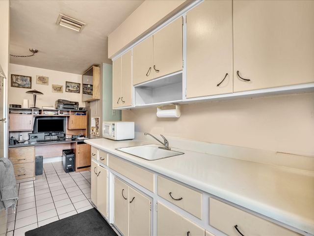 141-145 NE 30th Ct, Wilton Manors, FL 33334