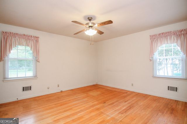 135 Carterwoods Drive, Warner Robins, GA 31088
