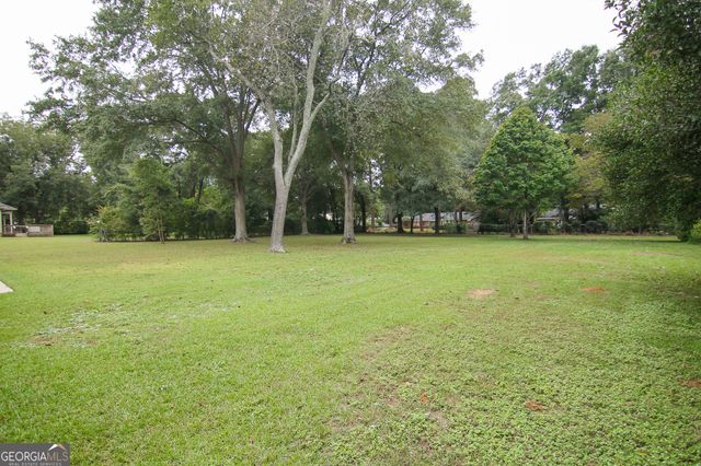 135 Carterwoods Drive, Warner Robins, GA 31088