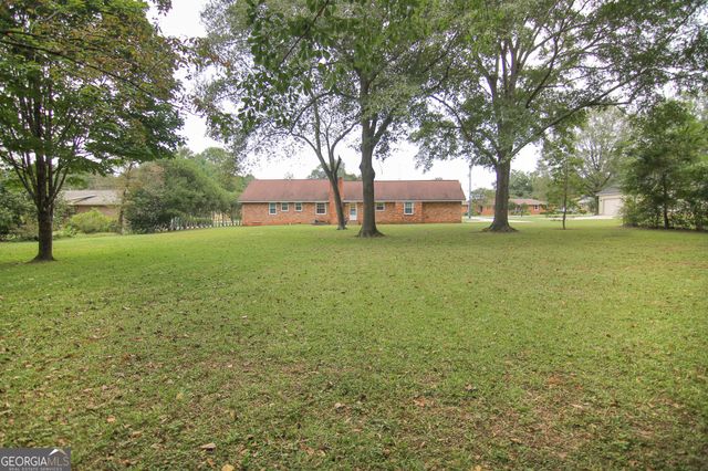 135 Carterwoods Drive, Warner Robins, GA 31088