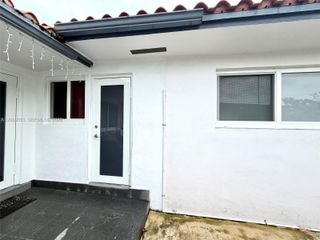 931 SW 82nd Avenue 3, Miami, FL 33144