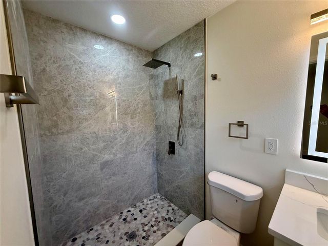 214 N ALDERWOOD STREET, Winter Springs, FL 32708